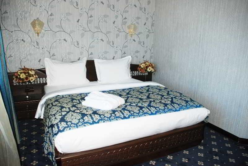 Royal Palace Hotel Almaty Bagian luar foto