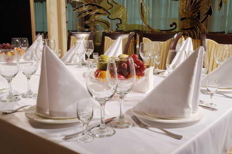 Royal Palace Hotel Almaty Bagian luar foto